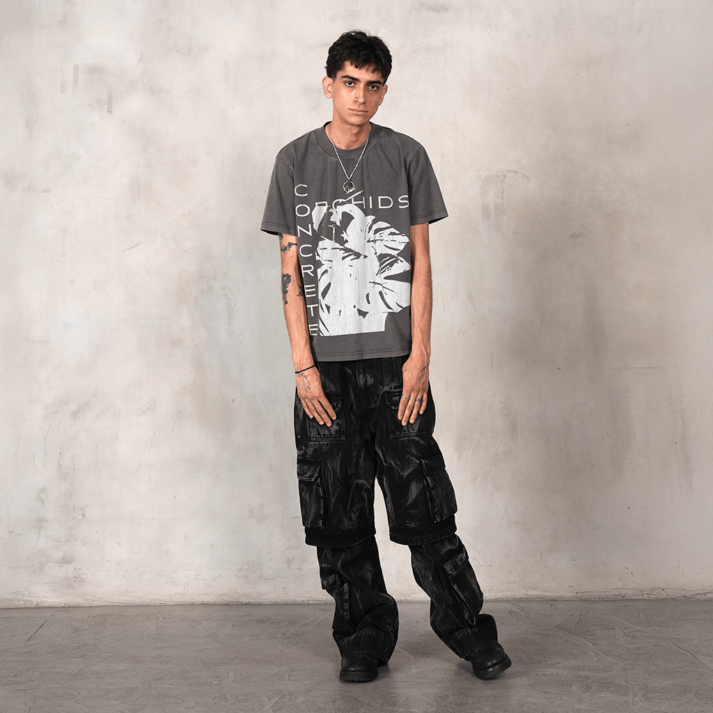 Cracked Monstera Tee in Stone - washed Cotton - Concrete Orchids