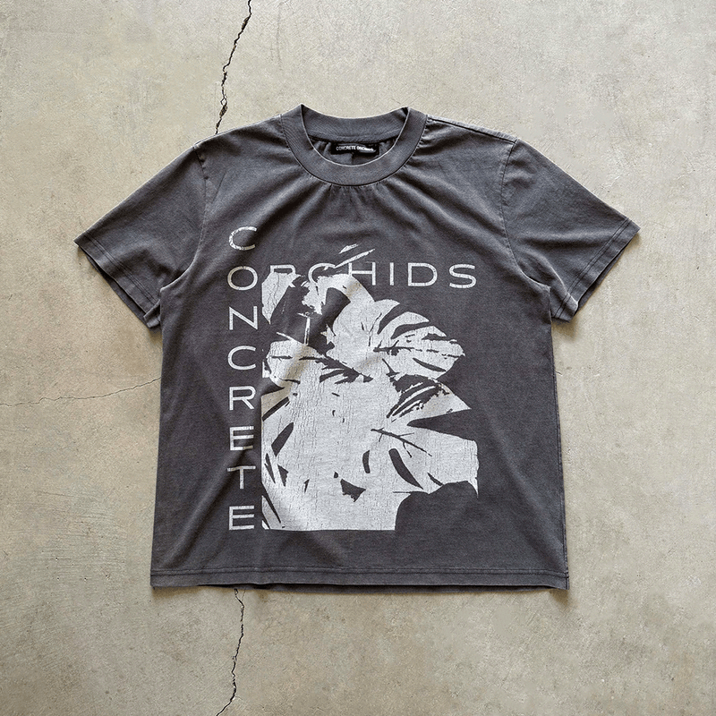 Cracked Monstera Tee in Stone - washed Cotton - Concrete Orchids