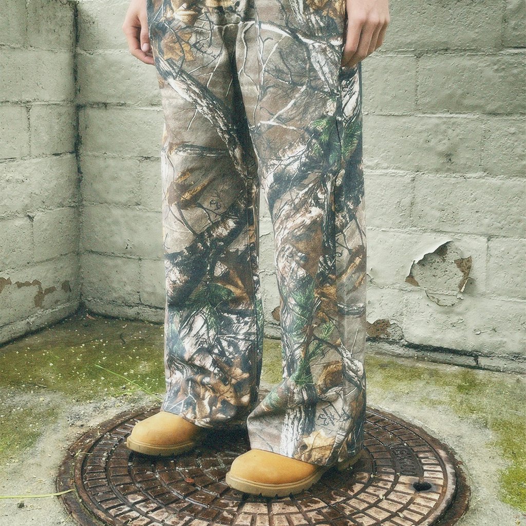 "One Tree" Adjustable Baggy Jeans - Concrete Orchids